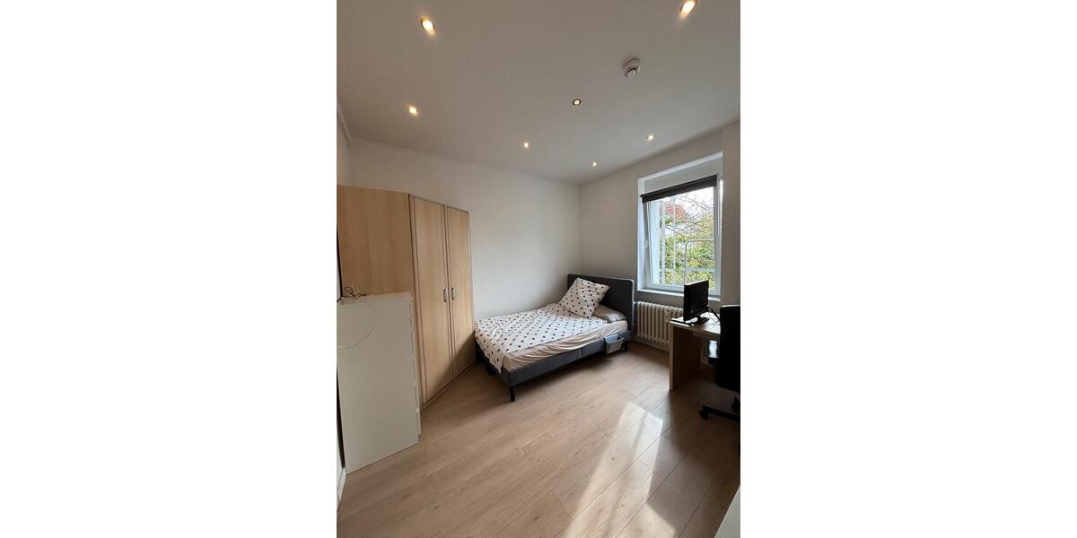 Etagenwohnung Köln Mülheim - 1.5 Zimmer, 39 m&sup2;, 850&euro; | Angebot:26366890