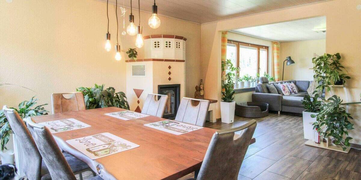 Einfamilienhaus Bad Wildbad Calmbach - 5 Zimmer, 204 m&sup2;, 500.000&euro; | Angebot:26779299
