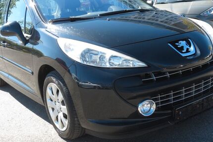 Peugeot 207 99.100 km 2.750 &euro; Rosenheim 83026