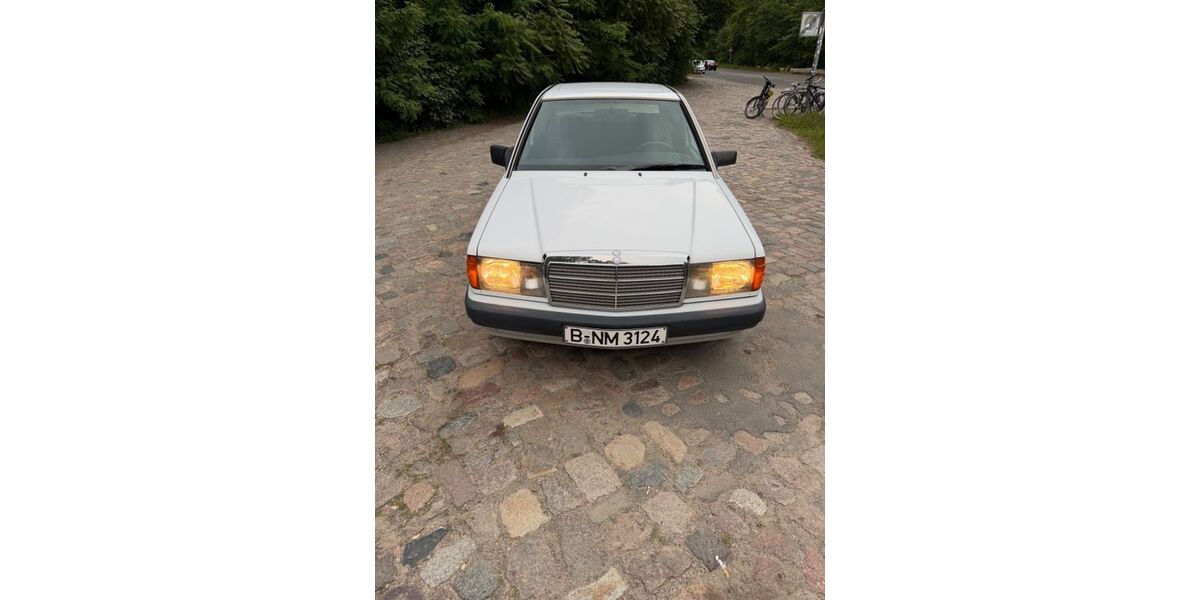 Mercedes-Benz 190 140.000 km 9.999 &euro; Berlin 14055