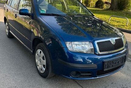 Skoda Fabia 107.000 km 2.999 &euro; Frankfurt am Main 60388