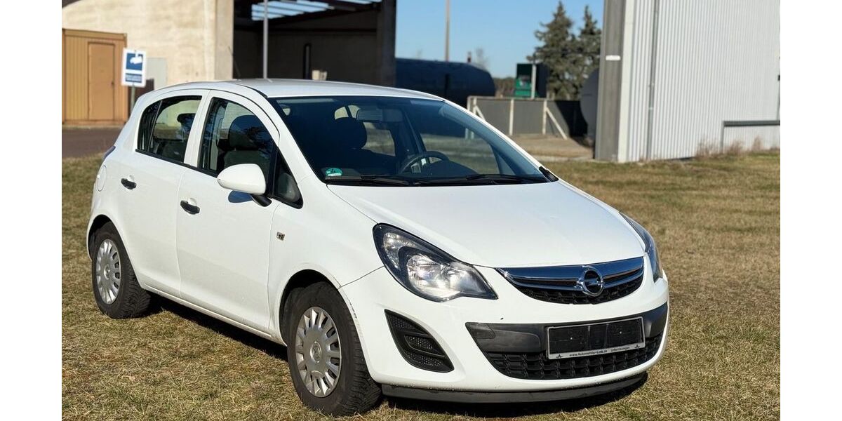 Opel Corsa 180.000 km 2.490 &euro; Ziesar 14793