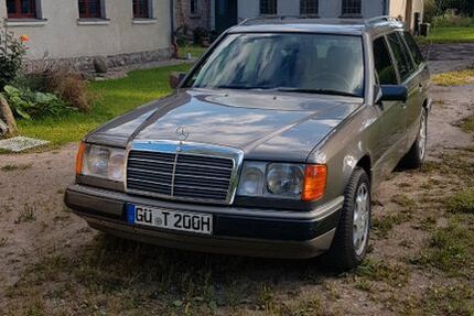 Mercedes-Benz 200 280.000 km 8.000 &euro; Schwaan 18258