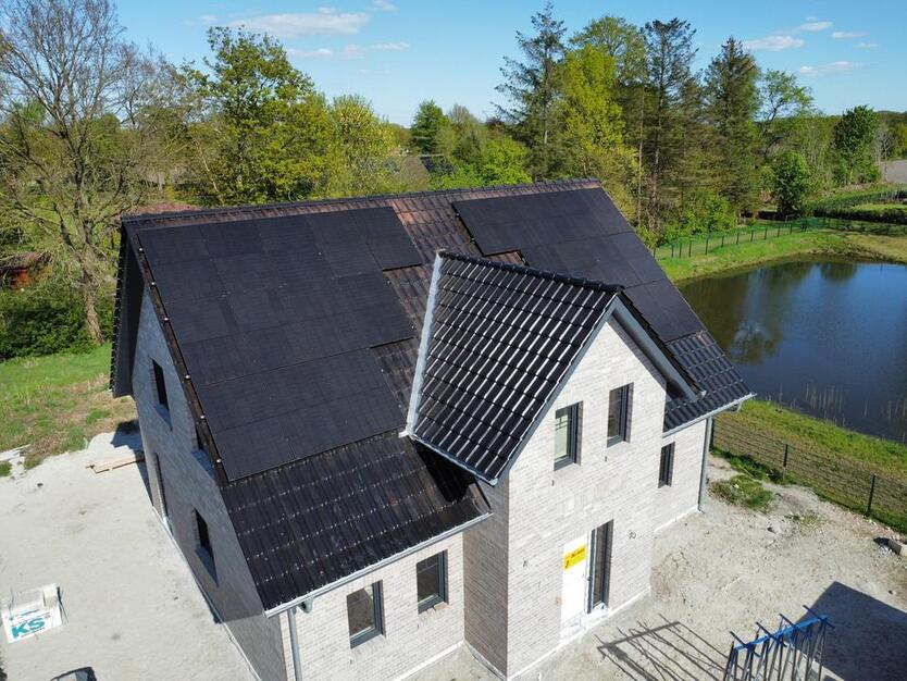 Erdgeschoßwohnung mit Terrasse und Geräteraum