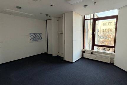 Gewerbeobjekt Braunschweig Innenstadt - 3 Zimmer, 111 m&sup2;, 760&euro; | Angebot:26450978