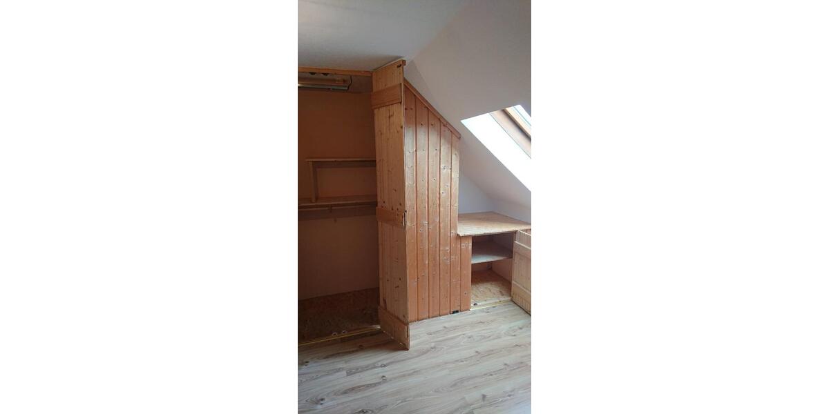 Dachgeschoßwohnung Weida - 3 Zimmer, 73 m&sup2;, 430&euro; | Angebot:24569627