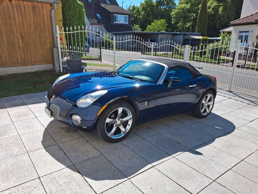 Pontiac Solstice 143.755 km 9.950 € Zeitz 06712