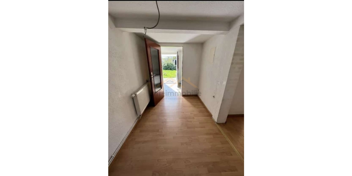 Mehrfamilienhaus mit 5 Wohnungen, mit Potenzial zur Aufteilung - Mehrfamilienhaus, Wohnhaus Lehre Helmstedt | Angebot:23765425