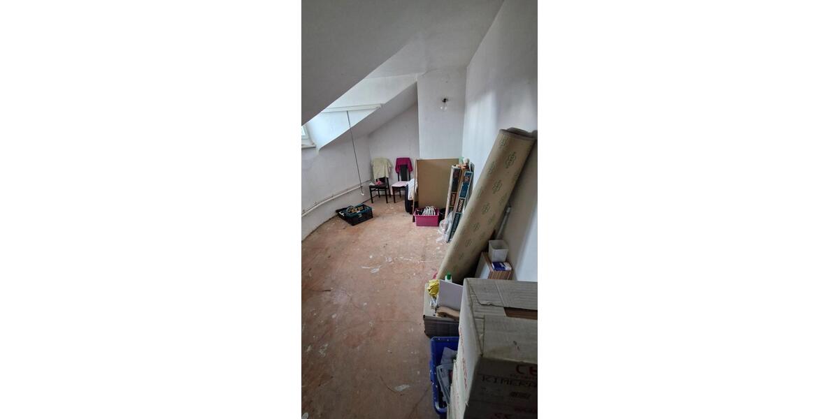 Dachgeschoßwohnung Stuttgart Stuttgart-West - 2.5 Zimmer, 42 m&sup2;, 250.000&euro; | Angebot:26089209