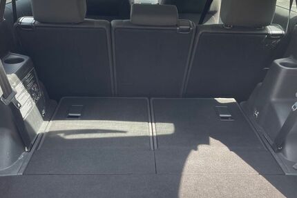 Toyota Corolla Verso 158.000 km 4.999 € Hamburg 22391