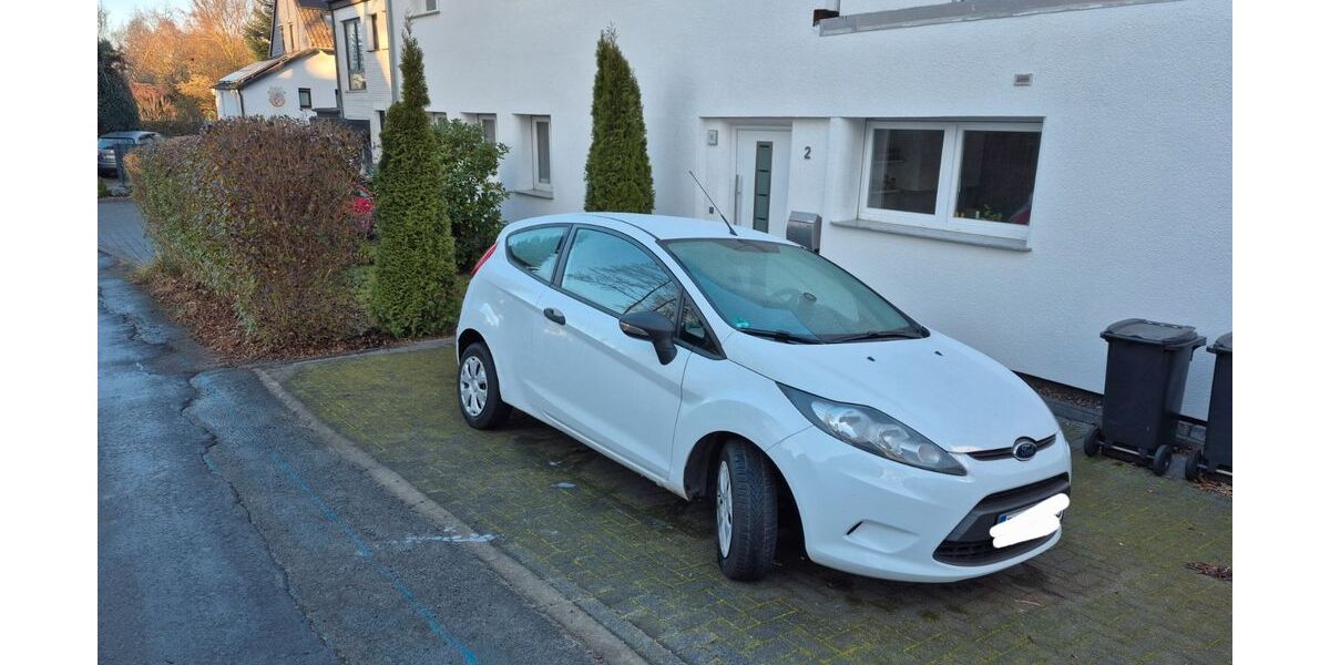 Ford Fiesta 191.215 km 2.500 &euro; Bochum 44879