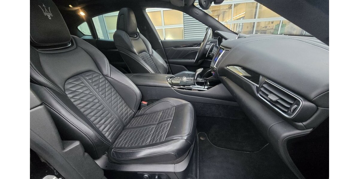 Maserati Levante GranSport Q4 BI XENON NAVI Luftfederung 65.000 km 51.998 &euro; Landau 76829