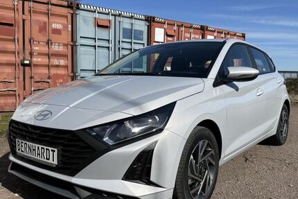 Hyundai i20 4.500 km 16.900 € Dresden 01156