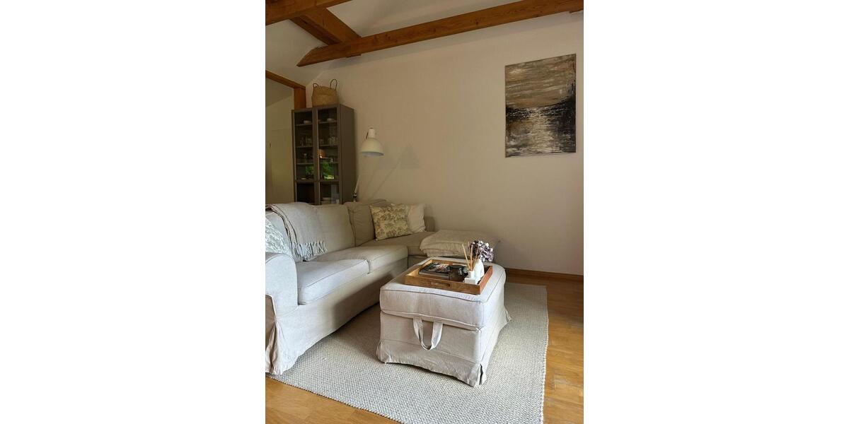 Dachgeschoßwohnung Rosengarten - 1 Zimmer, 65 m&sup2;, 925&euro; | Angebot:25638995