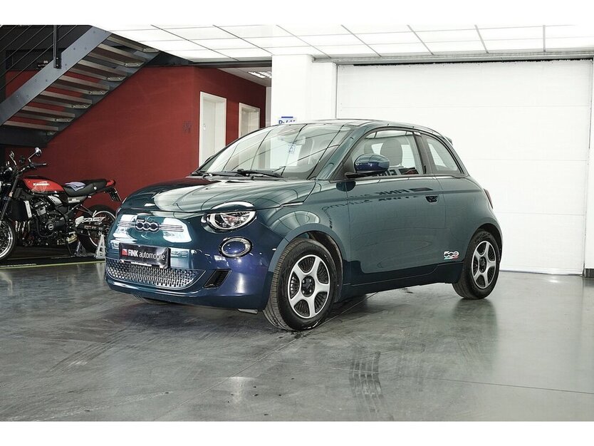 500e Action Carplay Android Automatik 1.Hand