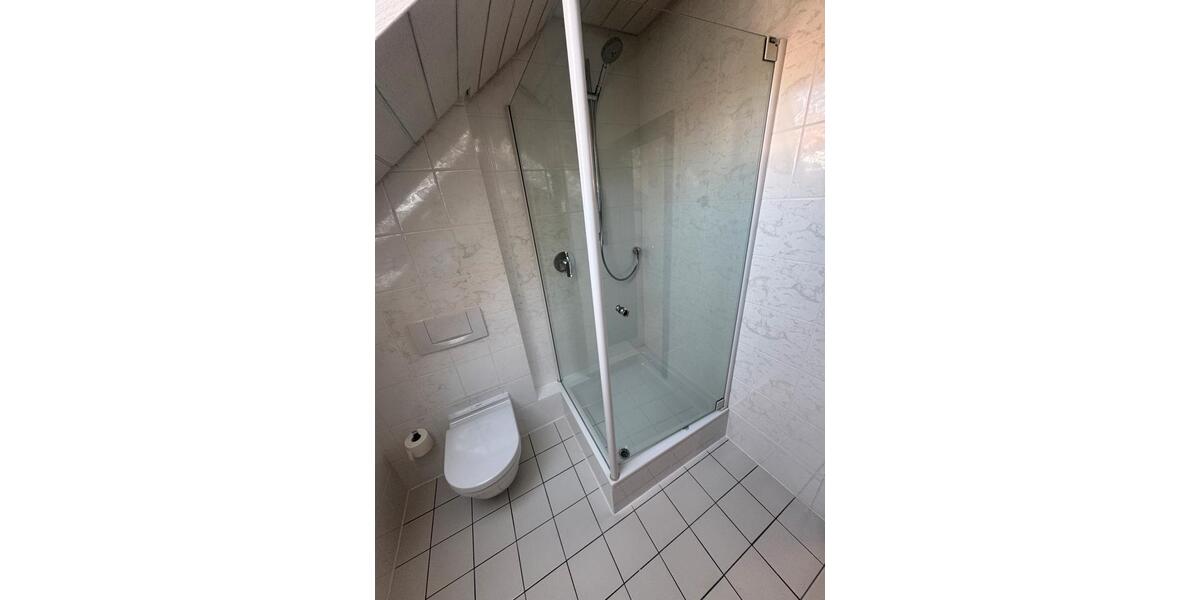 Dachgeschoßwohnung Niedernberg - 3 Zimmer, 64 m&sup2;, 750&euro; | Angebot:26351870