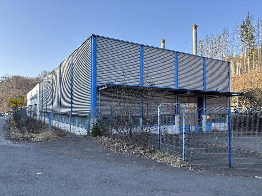 Ehemalige -Fabrik -Produktions- oder Entwicklungsobjekt an der B229 in Lüdenscheid zimmer