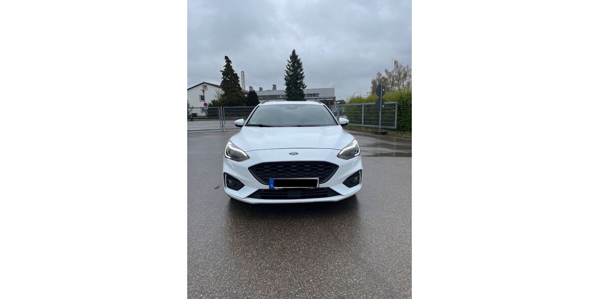 Ford Focus 135.824 km 9.990 &euro; Kammlach 87754