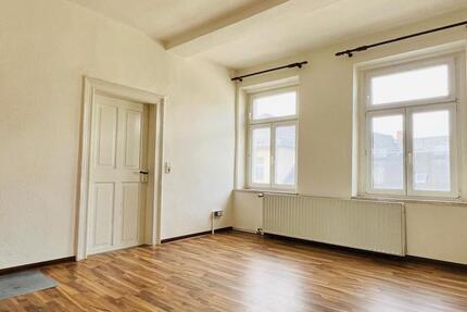 Sanierte 3 Raum Wohnung mit zentraler Lage in Schleiz zimmer