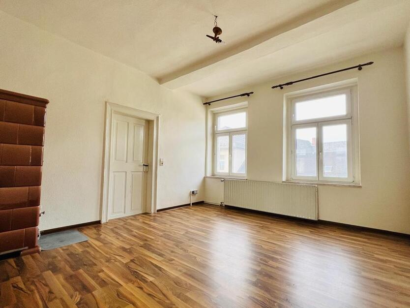Sanierte 3 Raum Wohnung mit zentraler Lage in Schleiz zimmer