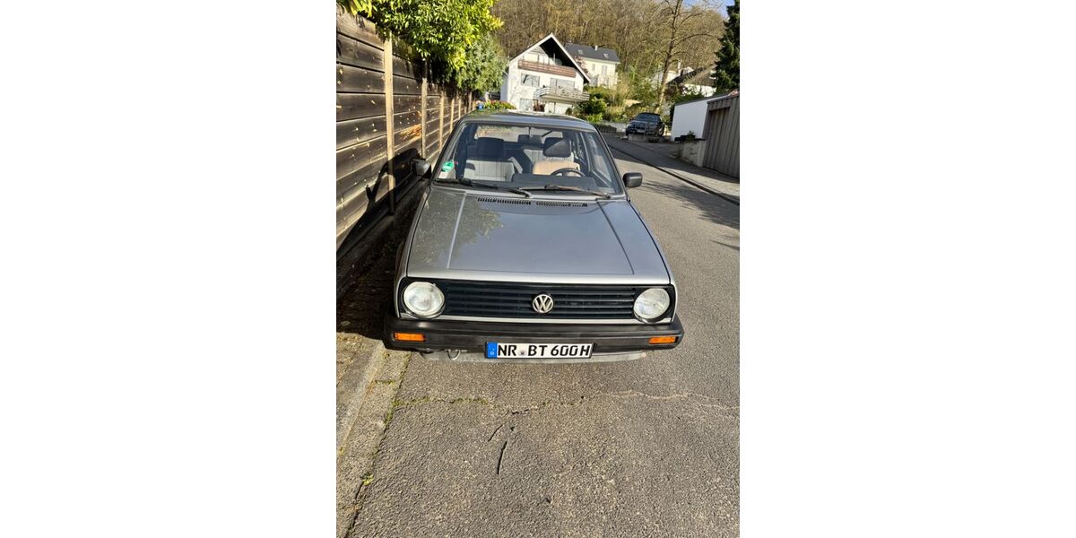 VW Golf 48.859 km 3.800 &euro; Rheinbreitbach 53619