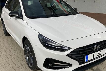 Hyundai i30 1.250 km 23.350 € Amberg 92224