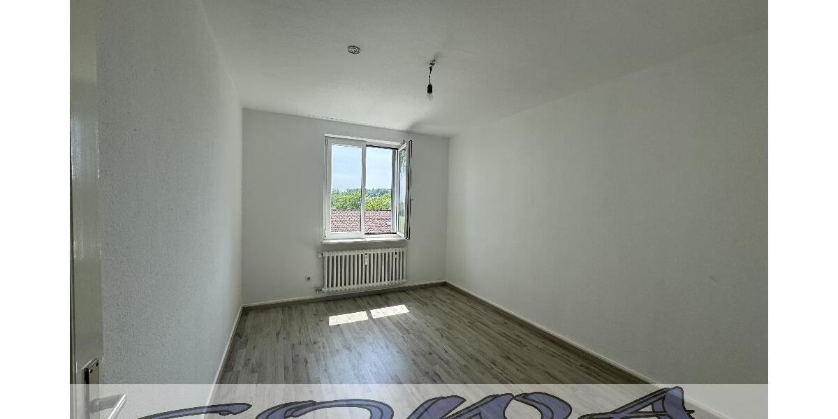 Attraktives 4 Familienhaus in Kreut Oberhausen bei Neuburg zum verkauf - Ein Objekt von Ihrem Immobilienpartner SOWA Immobilien und Finanzen - Mehrfamilienhaus, Wohnhaus Oberhausen Kreut | Angebot:26774447