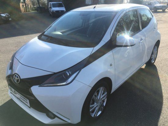 Toyota Aygo (X) 30.100 km 7.950 &euro; Steinfurt 48565