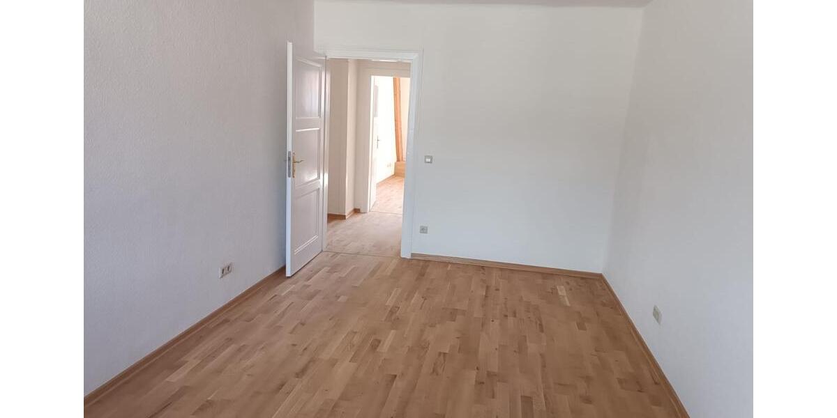 Etagenwohnung Mannheim Fahrlach - 4 Zimmer, 100 m&sup2;, 1.049&euro; | Angebot:25932426