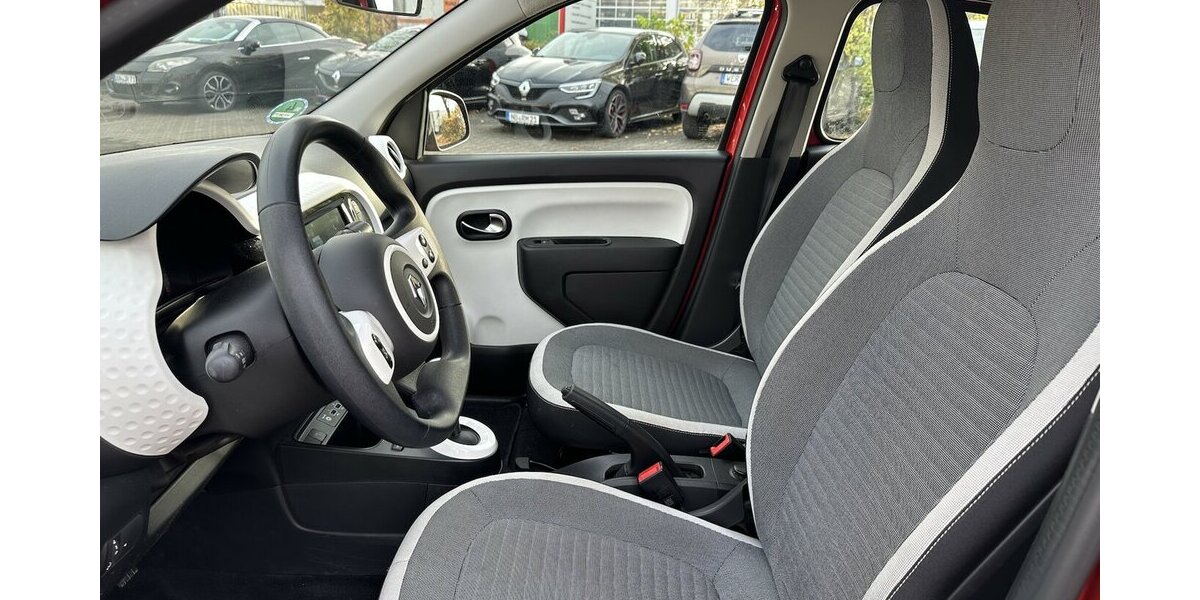 Renault Twingo Equilibre Electric / Sitzheizung 26.720 km 12.690 &euro; Donauwörth 86609