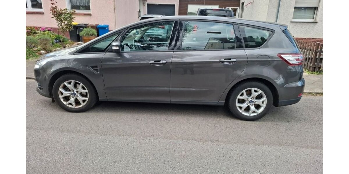 Ford S-Max 101.000 km 12.000 &euro; Mönchengladbach 41065