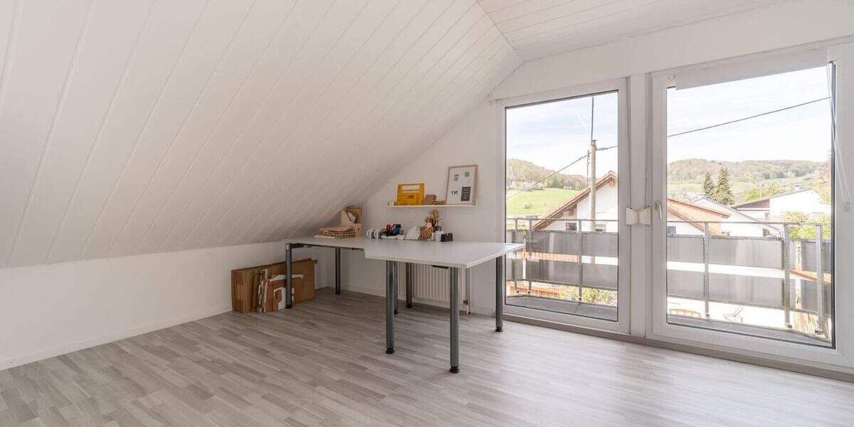 Einfamilienhaus Eggingen - 7 Zimmer, 180 m&sup2;, 475.000&euro; | Angebot:25776223