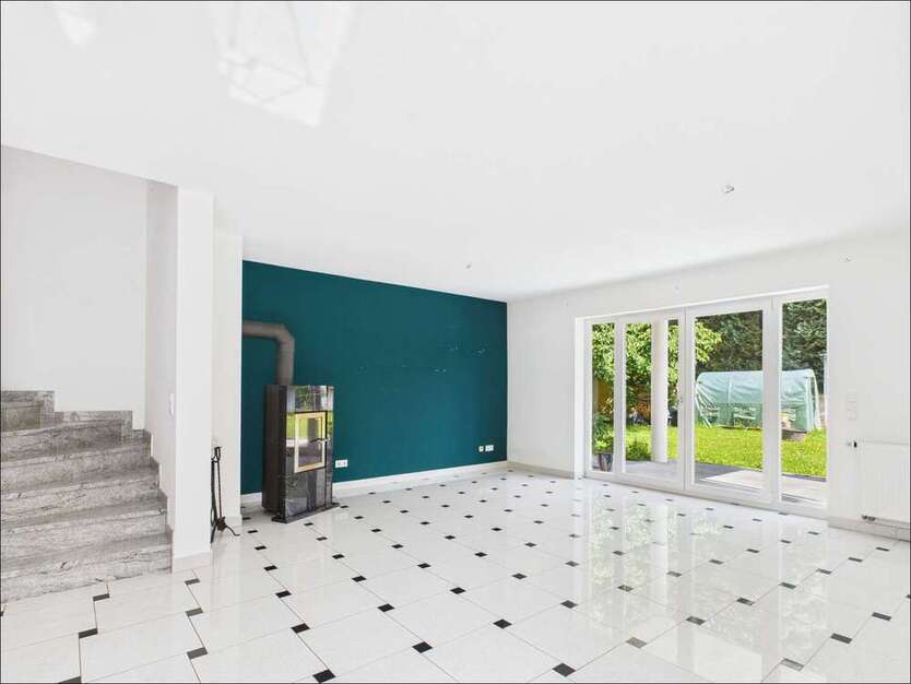 Haus zum Mieten in Haibach 2.960 € 207 m²