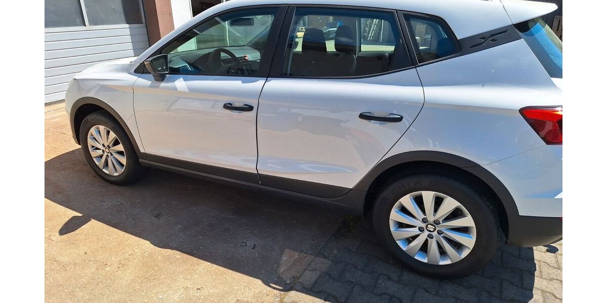 Seat Arona 87.000 km 11.000 &euro; Lützelbach 64750