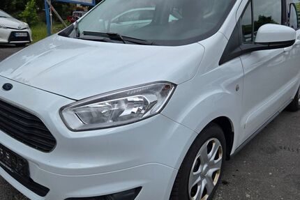 Ford Tourneo Courier 133.000 km 3.700 &euro; Hildburghausen 98646