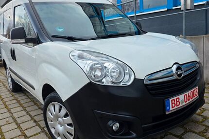 Opel Combo 94.000 km 7.700 &euro; Holzgerlingen 71088