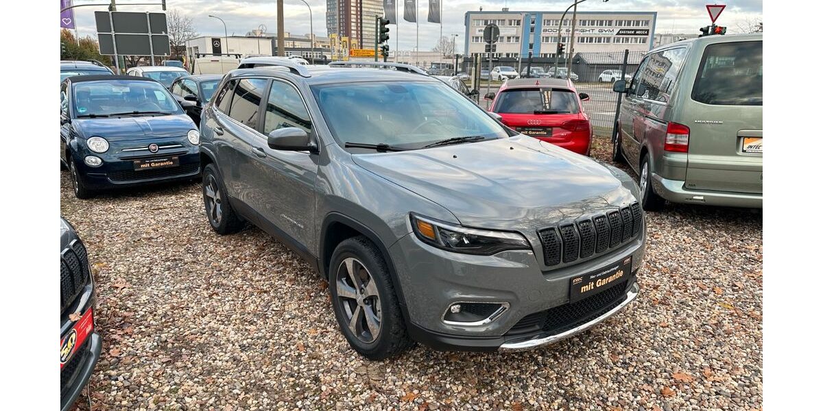 Jeep Cherokee 46.742 km 22.500 &euro; Potsdam 14480