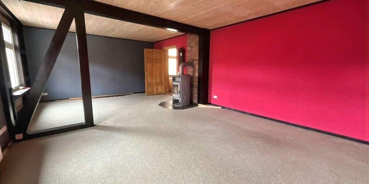 Etagenwohnung Eschwege - 6 Zimmer, 160 m&sup2;, 140.000&euro; | Angebot:25730302