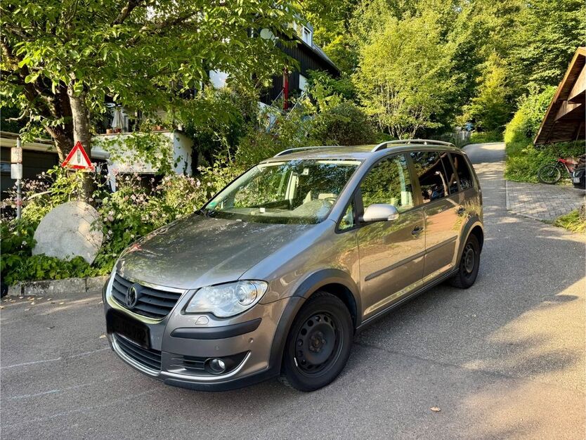 VW Touran 212.000 km 5.800 € Bammental 69245