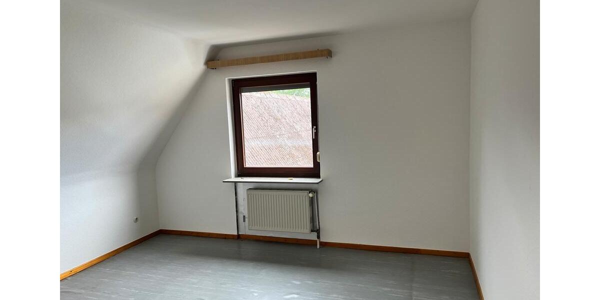 Doppelhaushälfte Bremervörde - 6 Zimmer, 142 m&sup2;, 180.000&euro; | Angebot:27092333