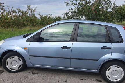 Ford Fiesta 93.000 km 1.500 € Weissach im Tal 71554