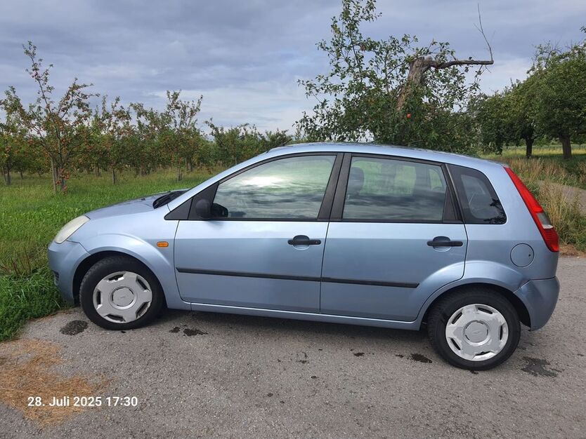 Ford Fiesta 93.000 km 1.500 € Weissach im Tal 71554
