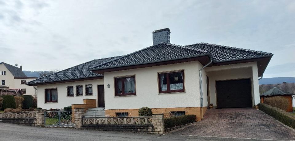 Charmanter Bungalow mit Terasse und Garten in FredenLeine