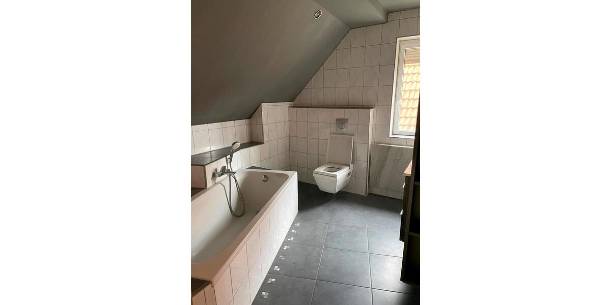 Doppelhaushälfte Hirschaid - 4 Zimmer, 123 m&sup2;, 369.000&euro; | Angebot:25083212
