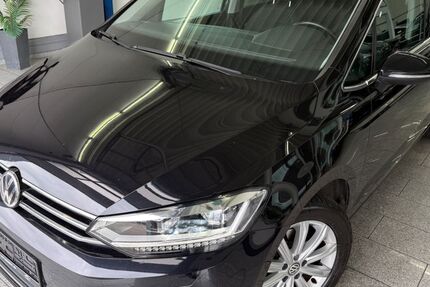 VW Touran 163.527 km 14.890 &euro; Köln 50829