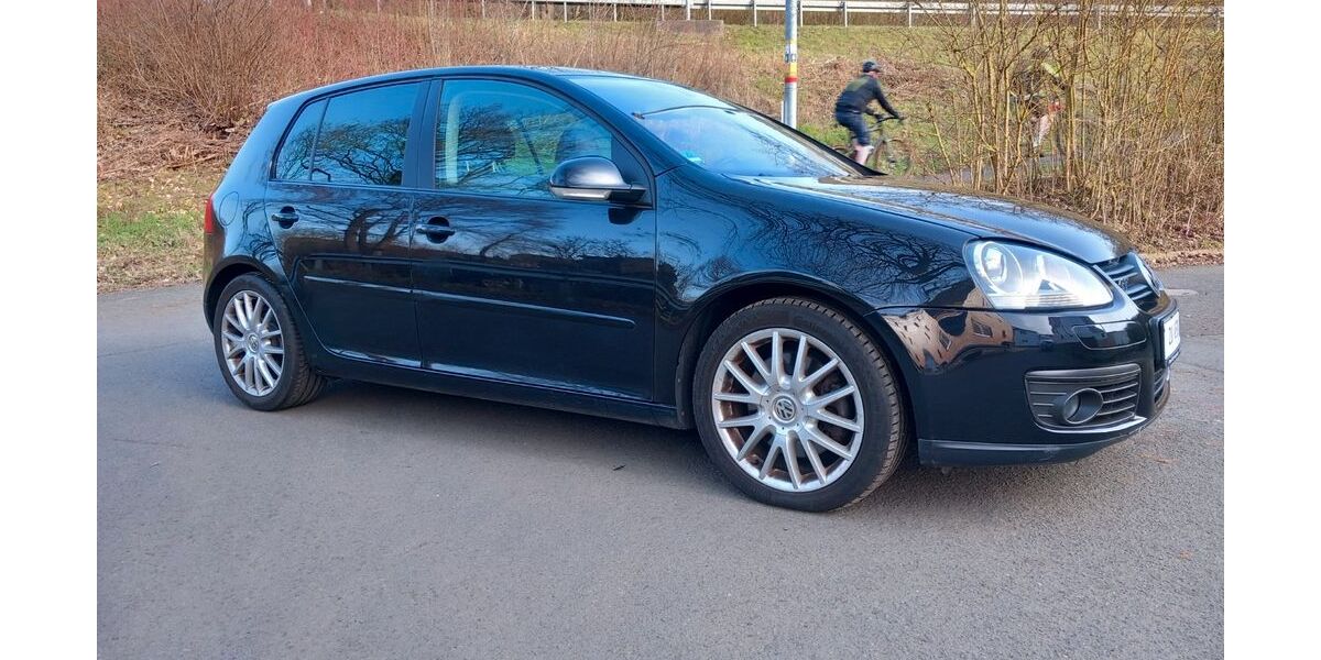 VW Golf 170.517 km 5.495 &euro; Herborn-Burg 35745