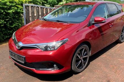 Toyota Auris 70.600 km 10.690 &euro; Wasungen 98634