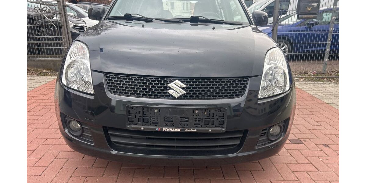 Suzuki Swift 101.000 km 3.200 &euro; zwickau 08064