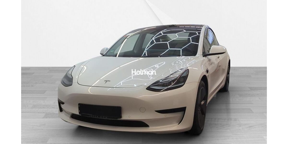 Tesla Model 3 48.893 km 24.728 &euro; Eschborn 65760