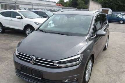 VW Touran 124.955 km 17.500 &euro; Leverkusen 51371